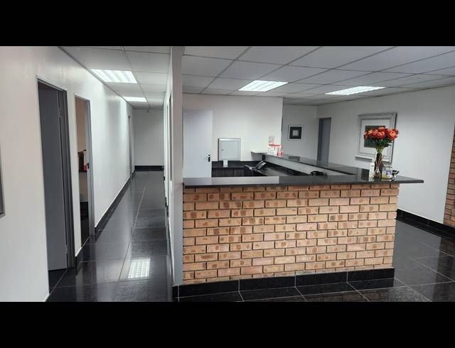 584M² WAREHOUSE FOR SALE IN VINTONIA